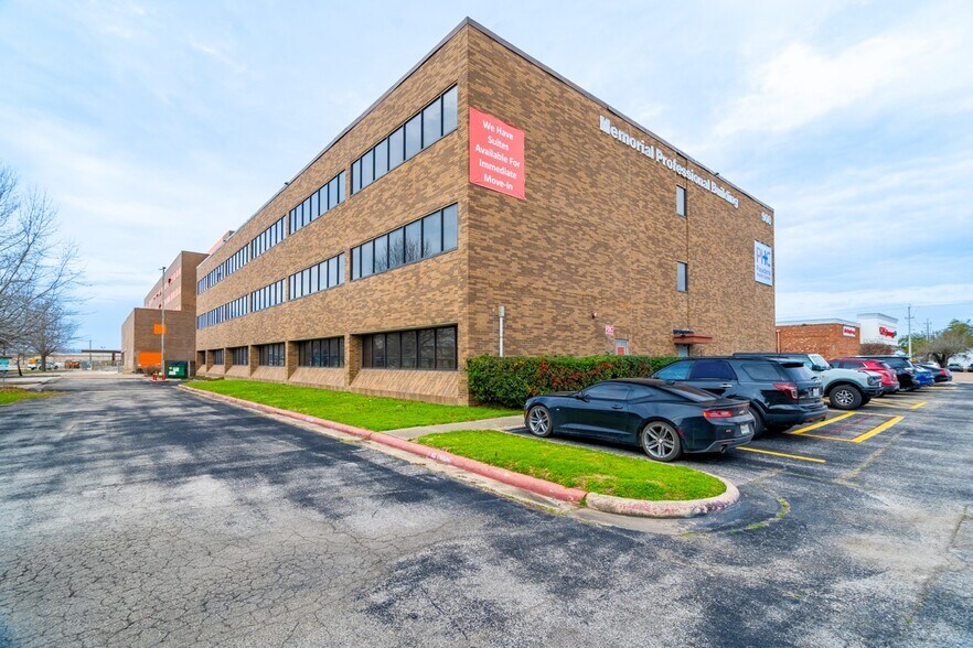 More Photos Of 908 E Southmore Blvd, Pasadena Medical For Lease