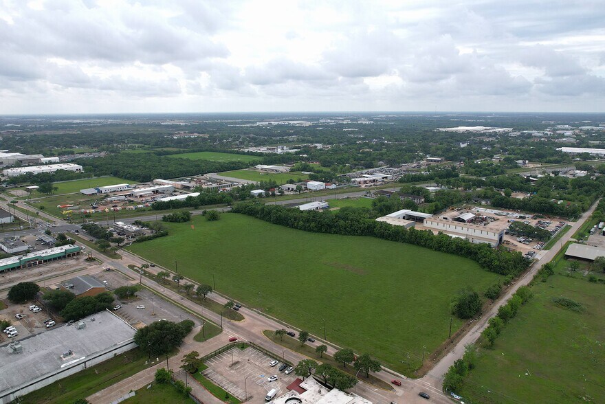 More Photos Of 0 Ambrose St, Houston Land For Sale