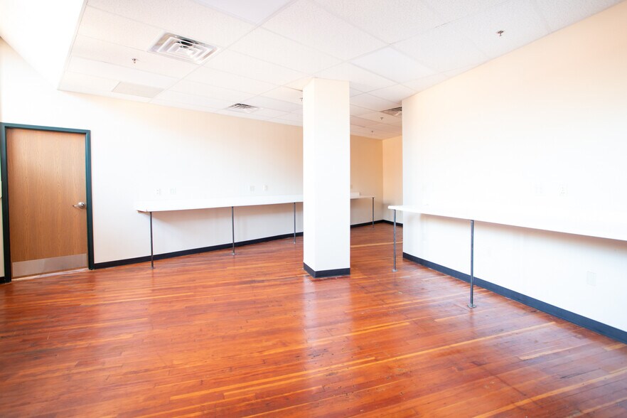 More Photos Of 139 S Main St, Fall River Office For Sale