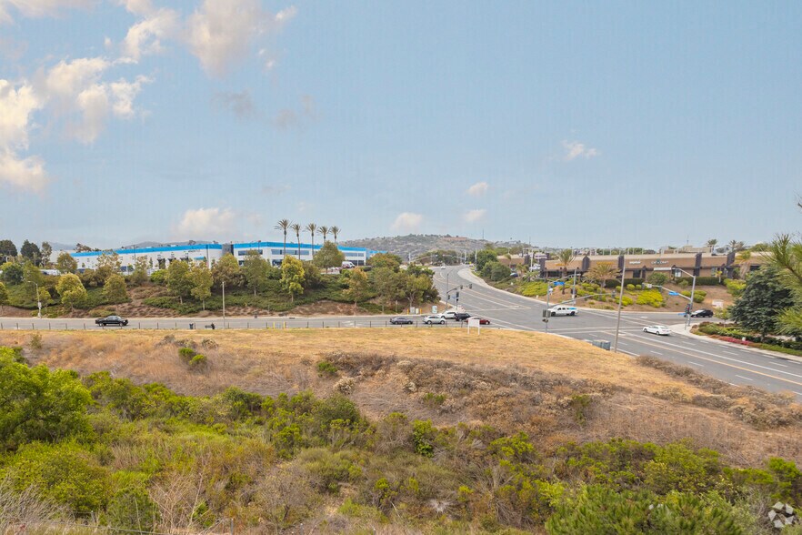 More Photos Of Business Park Dr & Poinsettia Ave, Vista Carwash For Sale