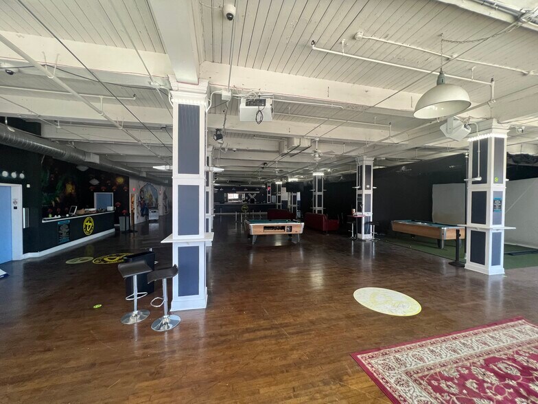 More Photos Of 1000 Broadway Blvd, Kansas City Loft Creative Space For Lease