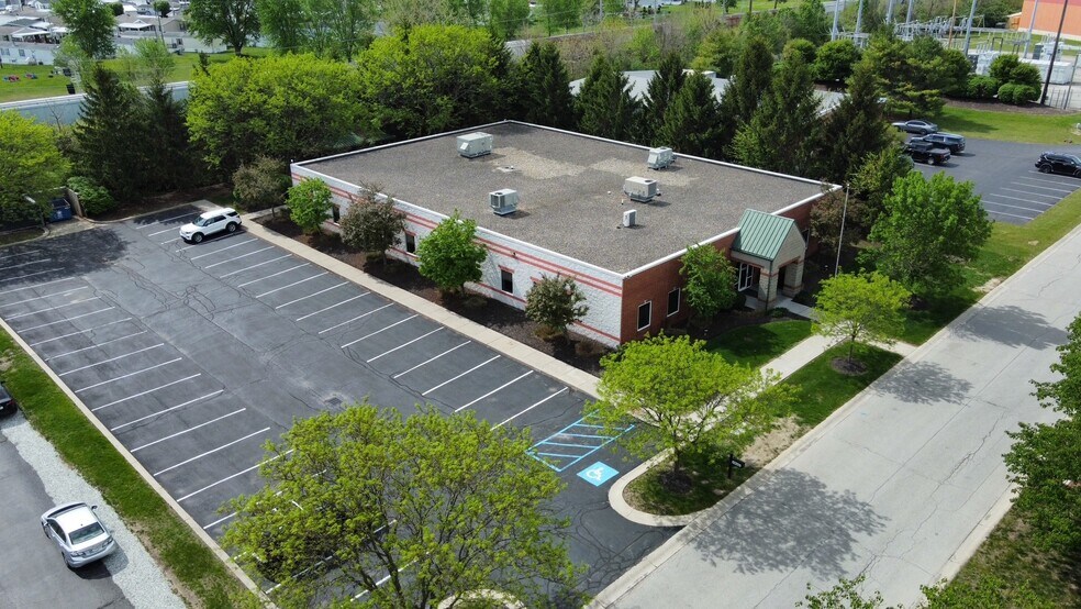 More Photos Of 9155 Harrison Park Ct, Indianapolis Office For Sale