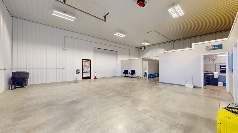 More Photos Of 3088 Gabel Rd, Billings Flex For Sale