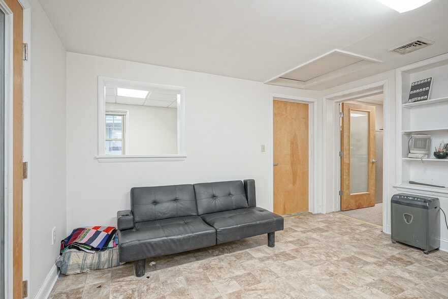 More Photos Of 3459 Norwood Ave, Pennsauken Service For Sale