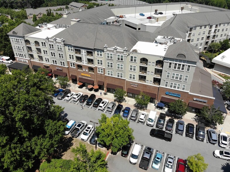 More Photos Of 5610 Glenridge Dr, Sandy Springs Apartments For Sale