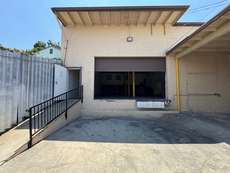 More Photos Of 4233 City Terrace Dr, Los Angeles Industrial For Sale