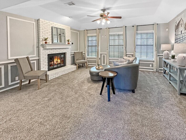 More Photos Of 503 S Arizona Dr, Celina Loft Creative Space For Lease