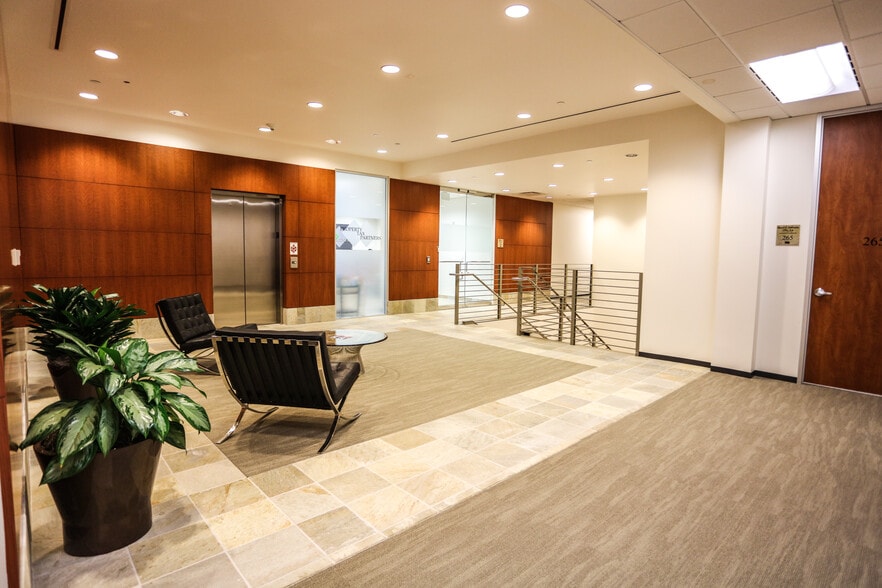 More Photos Of 5810 Wilson Rd, Humble Office For Lease