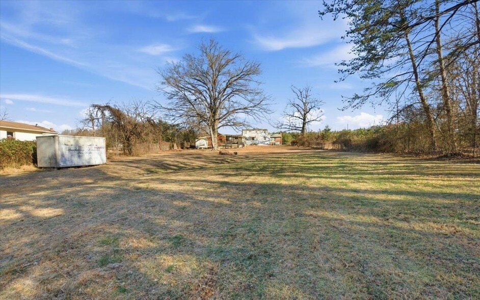 More Photos Of 4941 Prince William Pky, Woodbridge Warehouse For Sale