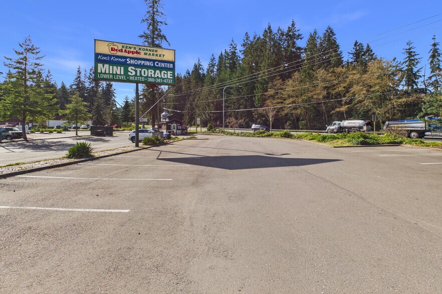 More Photos Of 11042 E Hwy 525, Clinton Storefront Retail Office For Lease