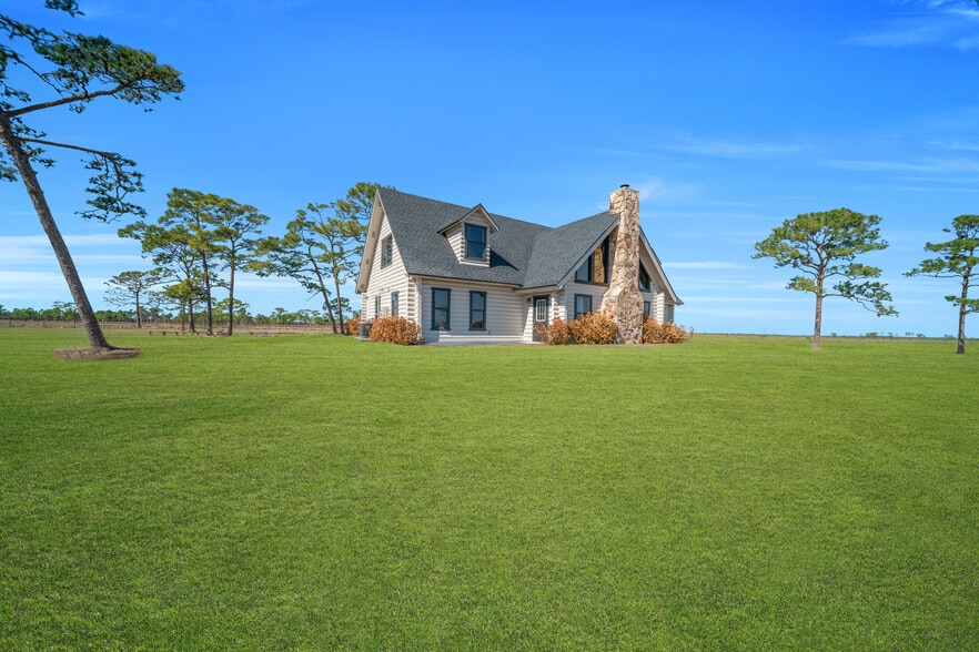 More Photos Of 6575 NE 96th Ave, Okeechobee Religious Facility For Sale