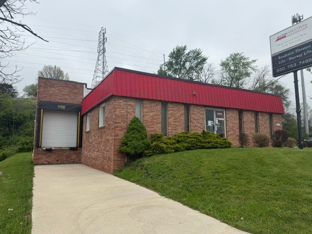 More Photos Of 2415 Gilchrist Rd, Akron Warehouse For Sale