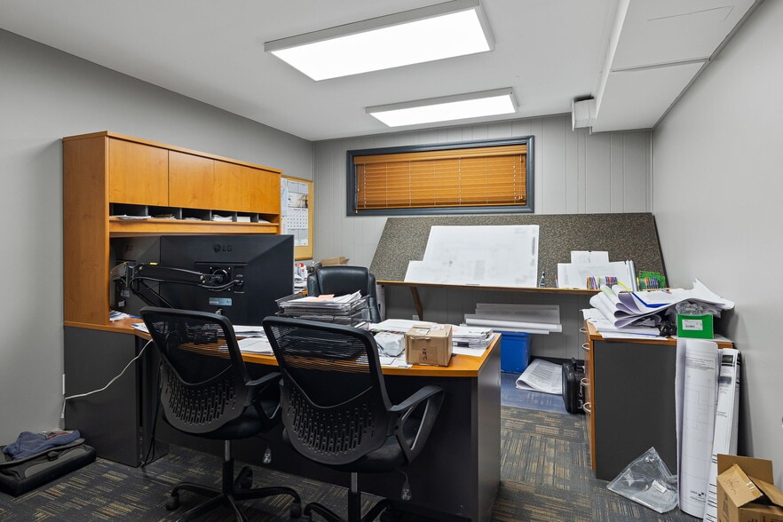 More Photos Of 2302 Highly St, Saint Joseph Warehouse For Sale