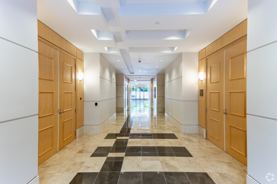 More Photos Of 580 Kingsley Park Dr, Fort Mill Office For Lease