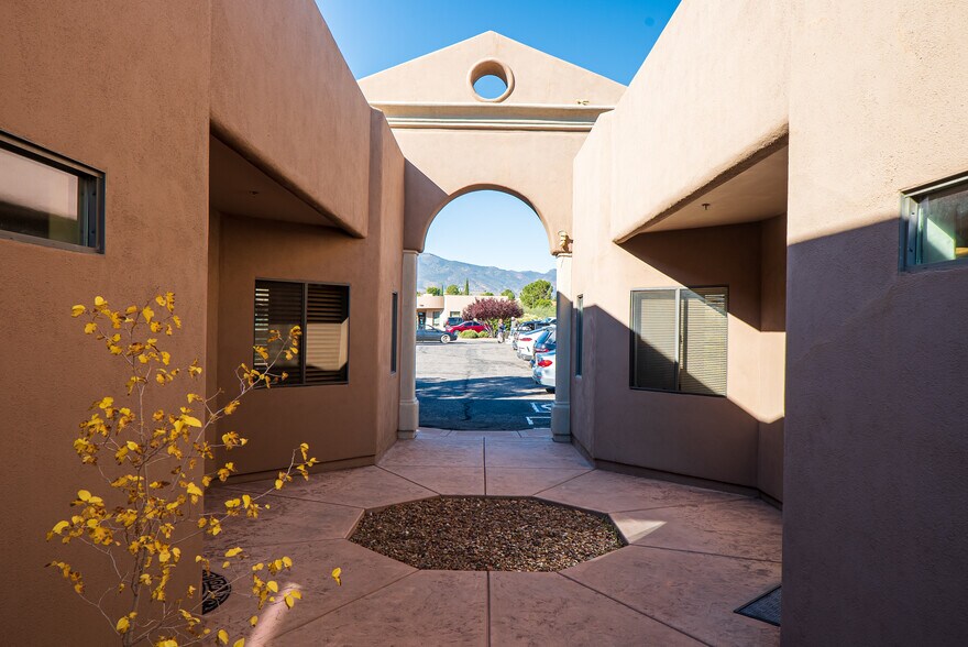 More Photos Of 781 Cove Pky, Cottonwood Medical For Lease