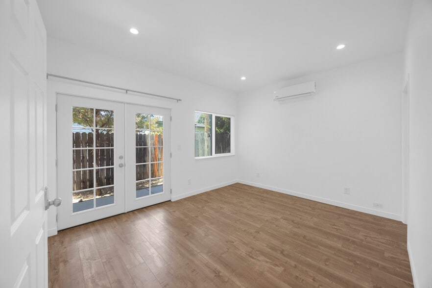 More Photos Of 456 N Batavia St, Orange Apartments For Sale