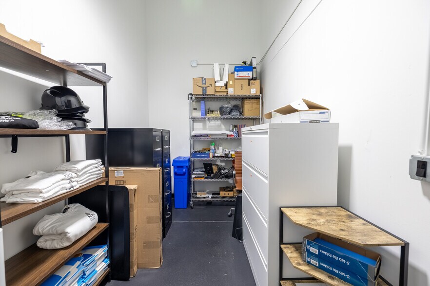 More Photos Of 15586 E 17th Ave, Aurora Industrial For Sale