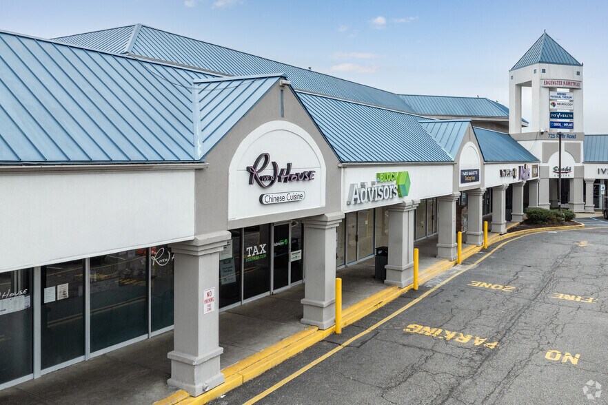 Primary Photo Of 725 River Rd, Edgewater General Retail For Lease