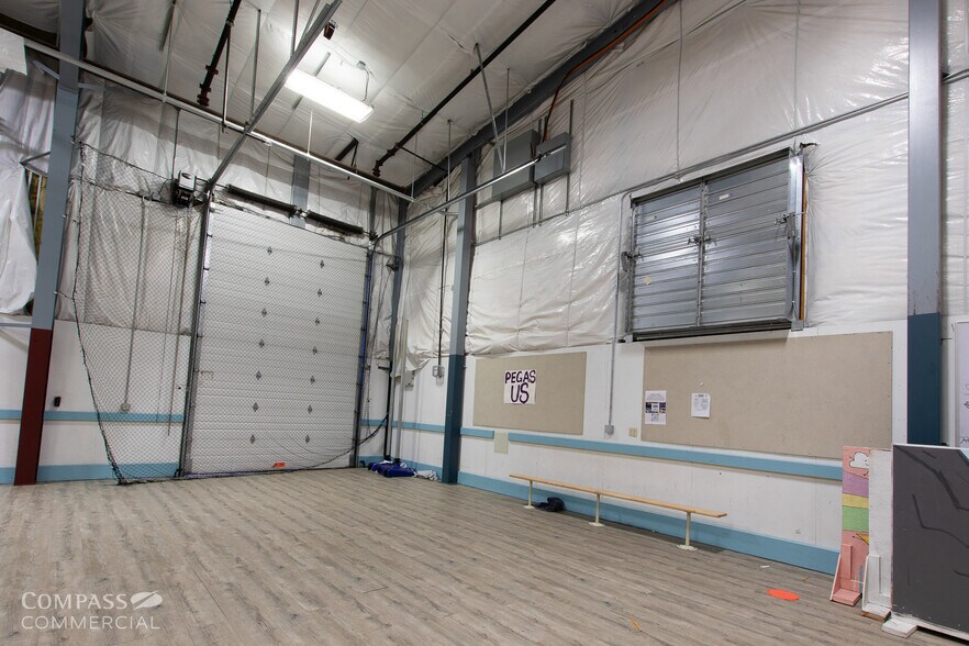 More Photos Of 20730 Brinson Blvd, Bend Industrial For Lease