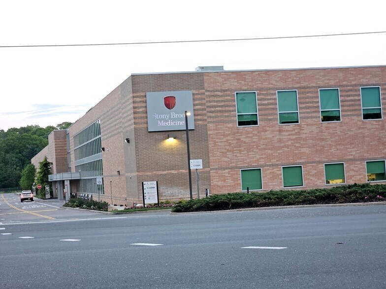 More Photos Of 164 Commack Rd, Commack Medical For Lease