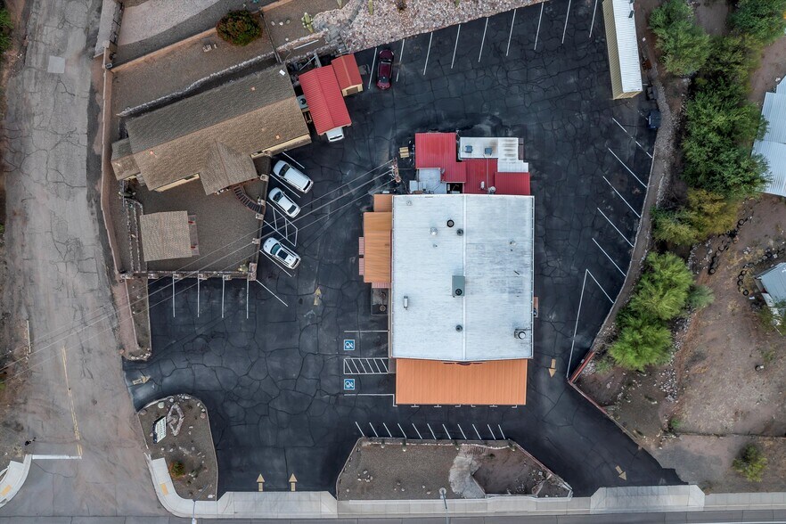 More Photos Of 706 N Old Hwy 77, Mammoth Restaurant For Sale