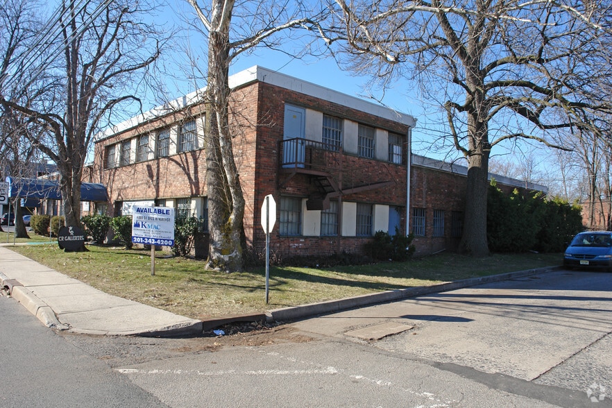More Photos Of 100 S Van Brunt St, Englewood General Retail For Sale