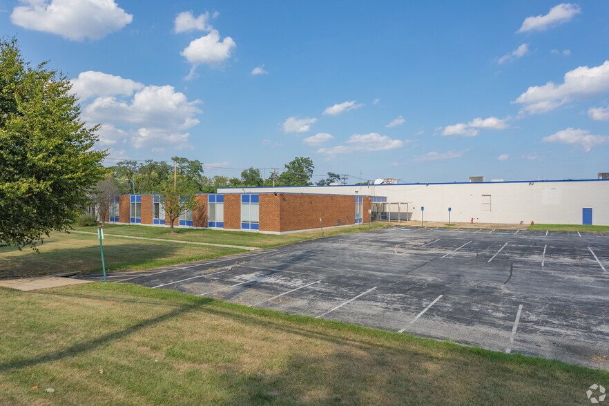 More Photos Of 4545 Annapolis Rd, Baltimore Warehouse For Lease