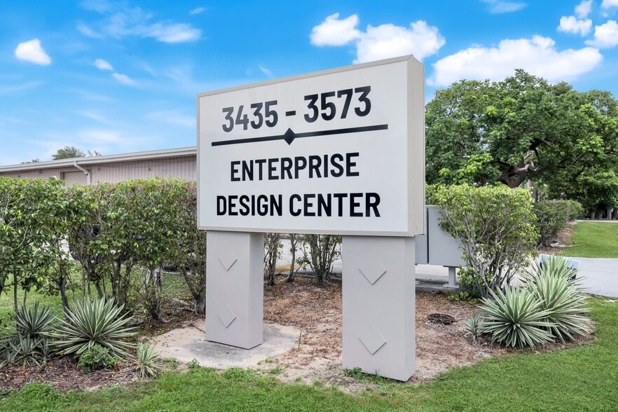 More Photos Of 3435 Enterprise Ave, Naples Warehouse For Sale
