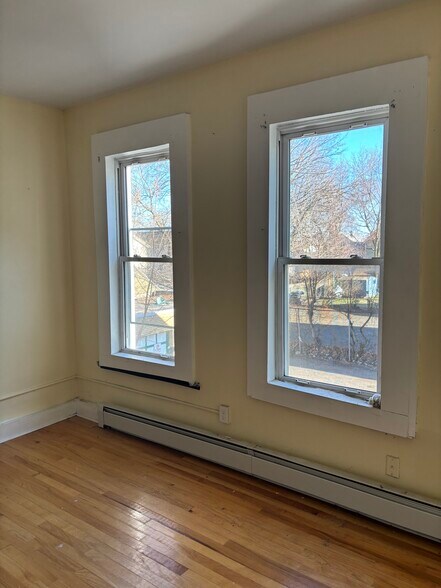 More Photos Of 373 Blatchley Ave, New Haven Apartments For Sale