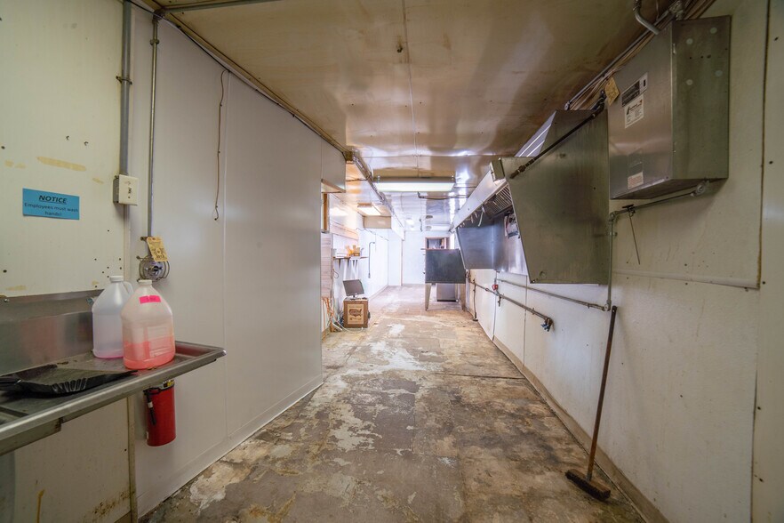 More Photos Of 16082 S Antler Inn Rd, Wascott Restaurant For Sale