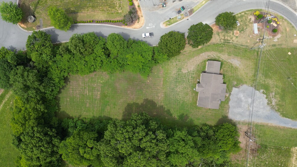 More Photos Of 1307 US 41 N, Calhoun Land For Sale