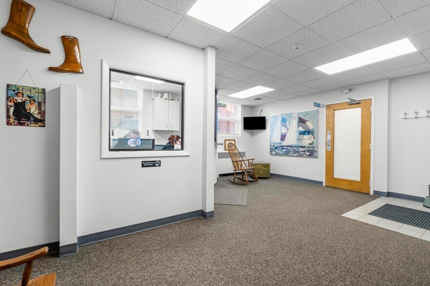 More Photos Of 385 Main St, West Haven Medical For Sale