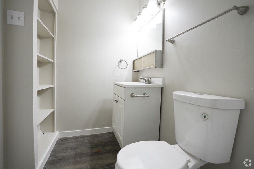 More Photos Of 621 Houston Ave, Jackson Apartments For Sale