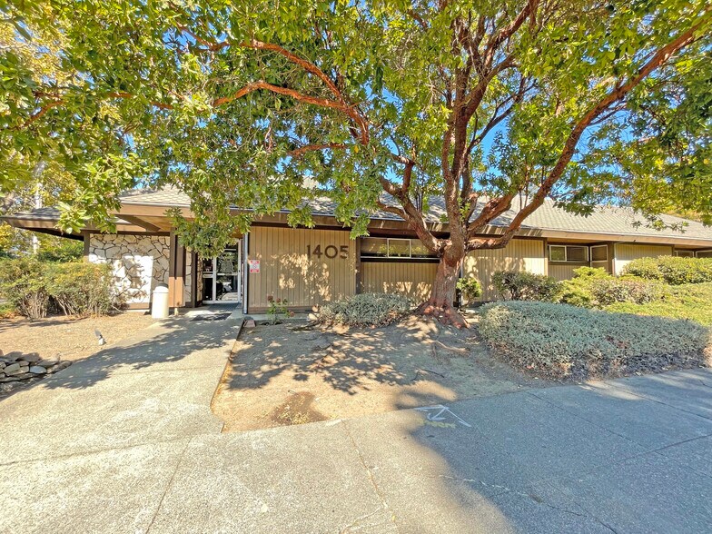 More Photos Of 1405 Montgomery Dr, Santa Rosa Medical For Sale