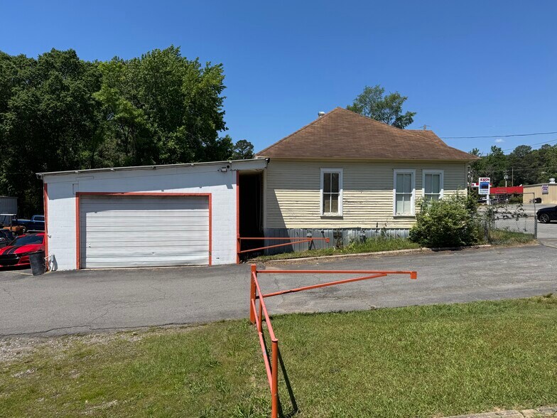 More Photos Of 8623 Colonel Glenn Rd, Little Rock Industrial For Lease