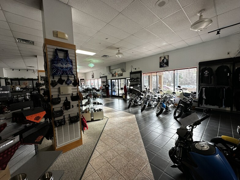 More Photos Of 1285 National Hwy, Cumberland Freestanding For Sale