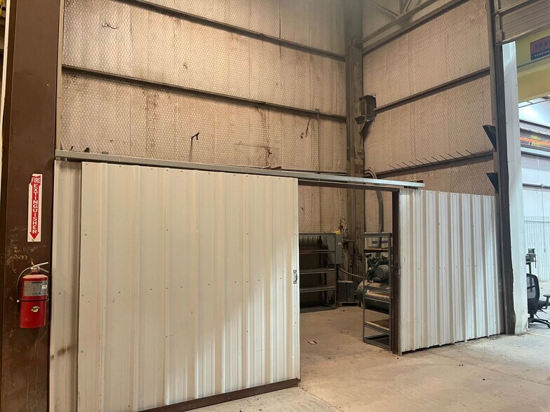 More Photos Of 14625 N Hollyhock Ave, Gardendale Warehouse For Sale