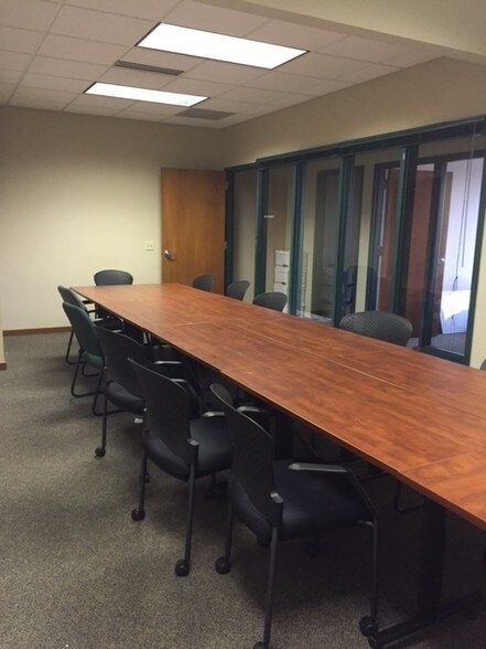 More Photos Of 8001 Excelsior Dr, Madison Bank For Lease