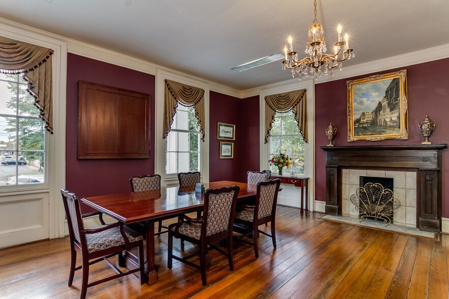 More Photos Of 2606 8th St, Tuscaloosa Office Residential For Sale