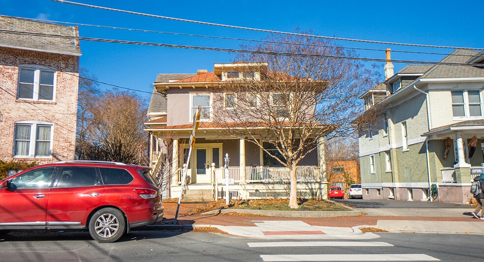More Photos Of 7030 Carroll Ave, Takoma Park Storefront Retail Office For Sale