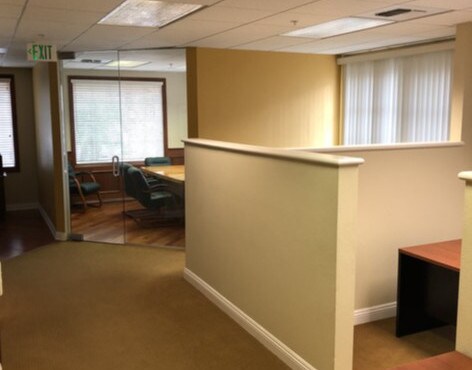 More Photos Of 511 Torrance Blvd, Redondo Beach Office For Lease