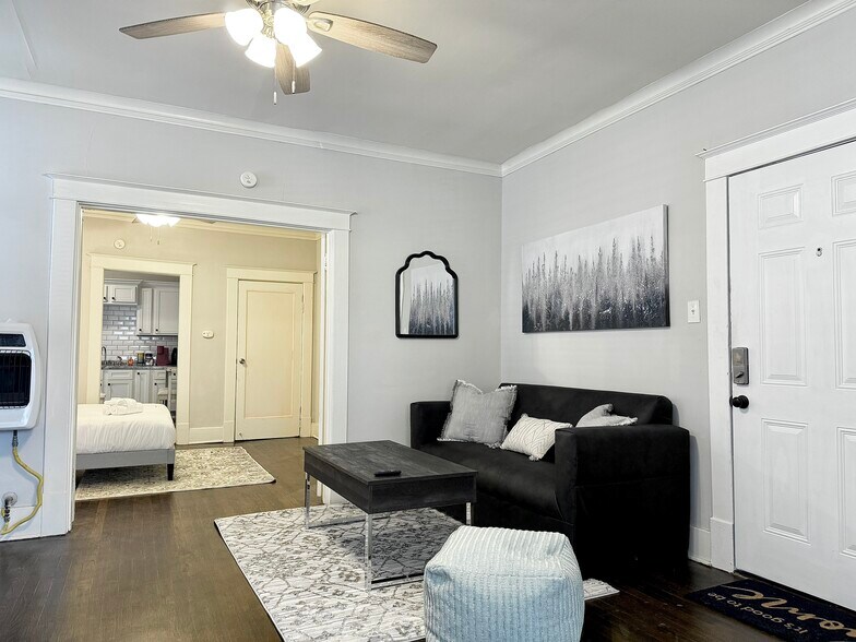 More Photos Of 60 N Willett St, Memphis Apartments For Sale