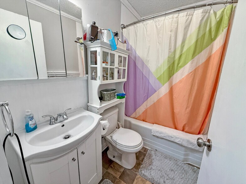 More Photos Of 156 Dudley Ln, Owens Cross Roads Apartments For Sale