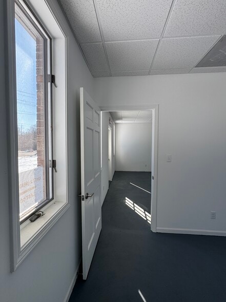 More Photos Of 1586 Paw Paw Ave, Benton Harbor Warehouse For Sale