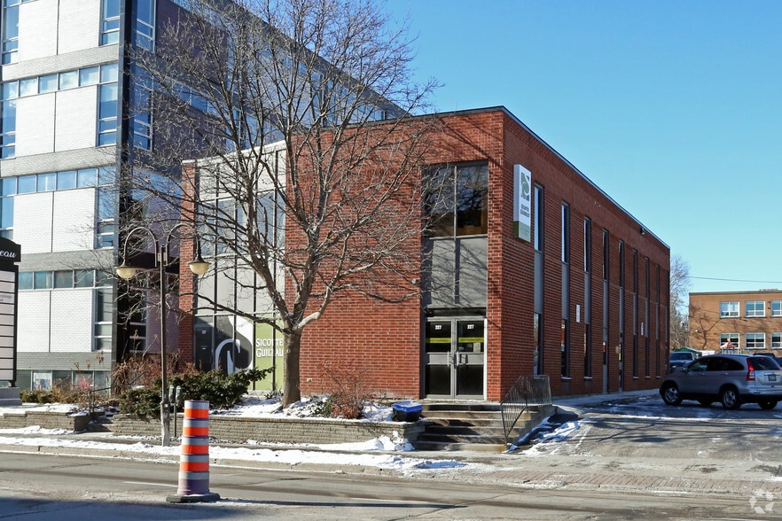 More Photos Of 227 Boul Saint-Joseph, Gatineau Office For Sale