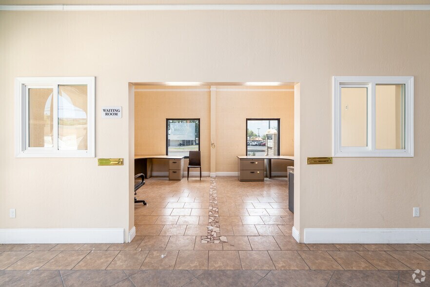 More Photos Of 2935 Oswell St, Bakersfield Medical For Lease