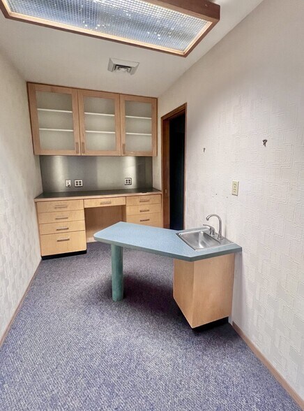 More Photos Of 3201 Lakeside Dr, Reno Medical For Sale