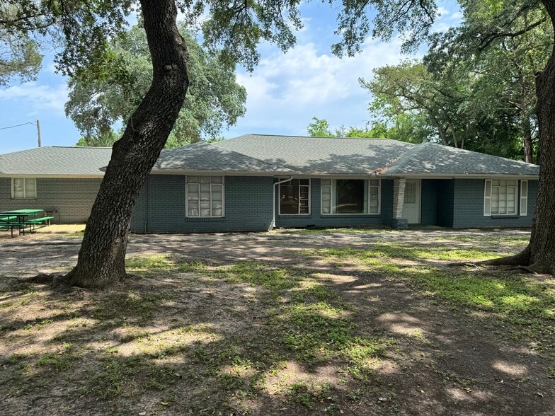 More Photos Of 12038 Bissonnet St, Houston Religious Facility For Sale