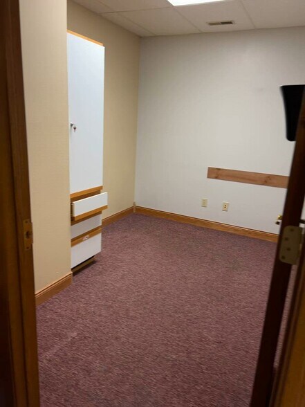 More Photos Of 2201 Jackson Blvd, Rapid City Office For Lease