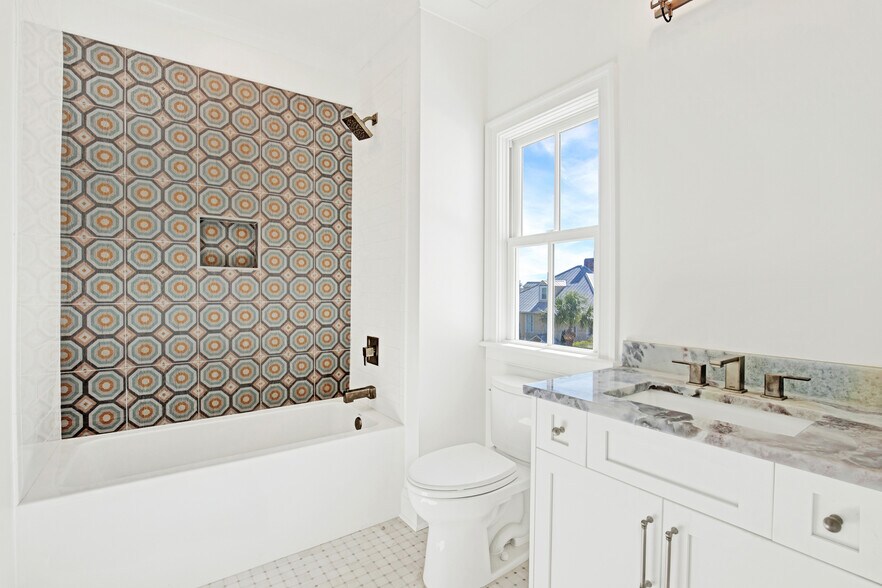 More Photos Of 104 17th st, Tybee Island Apartments For Sale